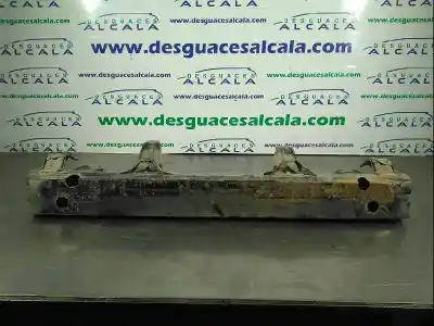 Pièce détachée automobile d'occasion traverse inférieure pour toyota land cruiser prado (_j12_) 3.0 d-4d (kdj120 kdj125) références oem iam 5202160100