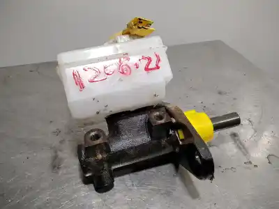 Second-hand car spare part brake pump for land rover defender (ld) td5 110 familiar (90kw) oem iam references   3 salidas