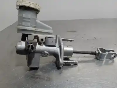 Автозапчастина б/у насос зчеплення для mitsubishi l 200 2.5 tdi ka0t (2012-2018) l 200 2.5 tdi ka0t (2012-2018) посилання на oem iam 2345a015