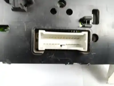 Pezzo di ricambio per auto di seconda mano pannello degli strumenti per nissan terrano/terrano.ii (r20) 2.7 turbodiesel riferimenti oem iam 250102f000  2x8145443296