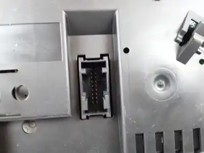 Peça sobressalente para automóvel em segunda mão quadrante por bmw serie 1 berlina (e81/e87) 116d referências oem iam 922094901  