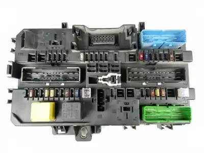 Pièce détachée automobile d'occasion boîtes à fusibles pour opel astra h berlina 1.7 16v cdti cat (z 17 dtl / lrb) références oem iam 13145017  