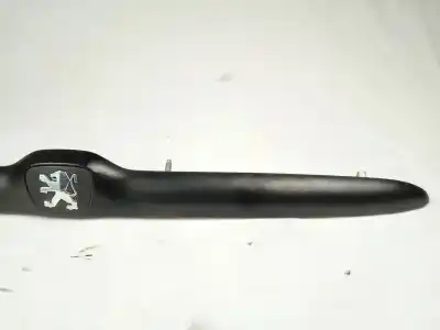 Pièce détachée automobile d'occasion enjoliveur pour peugeot 206 berlina play station 2 références oem iam 874281  