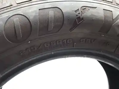 Pièce détachée automobile d'occasion pneu pour nissan x-trail (t30) titanium références oem iam 215/65 r16 98v  3821