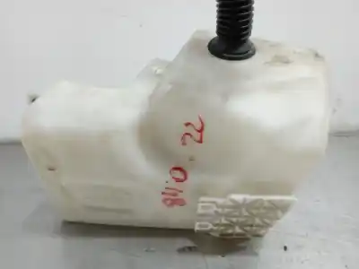 Second-hand car spare part windscreen washer bottle for land rover range rover (lm) 3.6 td v8 oem iam references dmb500040  