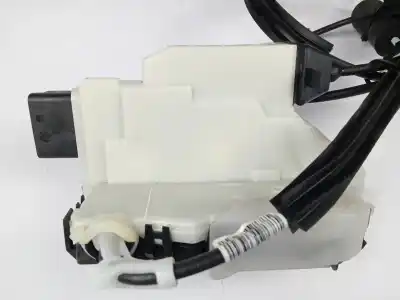 Second-hand car spare part left side sliding lock for opel combo life * oem iam references 243587