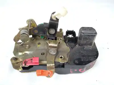Second-hand car spare part left front door lock for chrysler 300 c 3.0 crd cat oem iam references 4589072ac