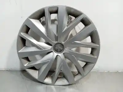 Second-hand car spare part hub caps for peugeot 308 allure oem iam references 16 pulgadas  9677426777