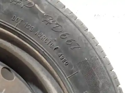 Pièce détachée automobile d'occasion pneu pour citroen berlingo 1.9 d x familiar références oem iam 175/65 r14 82t  4920