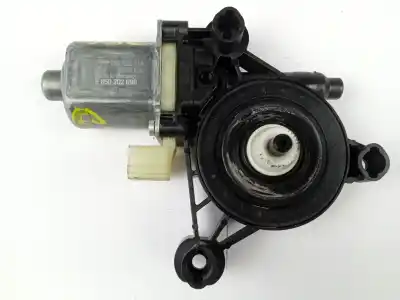 Second-hand car spare part RIGHT FRONT WINDOW MOTOR for VOLKSWAGEN GOLF VIII  OEM IAM references 5Q0959802A 0130822714 