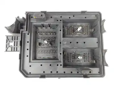 Second-hand car spare part fuse box unit for opel corsa e opea3ex9i oem iam references 39068005  