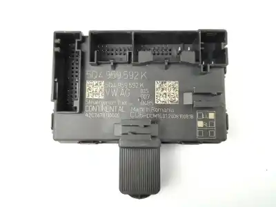 Автозапчастина б/у щит закр для seat leon st (5f8) * посилання на oem iam 5q4959592k