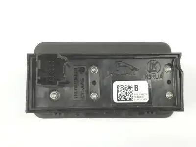 Second-hand car spare part tailgate button for land rover evoque 2.0 td4 cat oem iam references bj3211654bb  