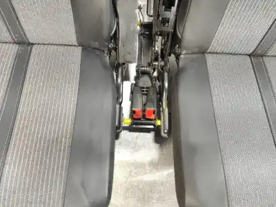 Pièce détachée automobile d'occasion sièges de la troisième rang pour peugeot 5008 * références oem iam  7 plazas 
