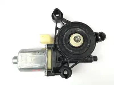 Recambio de automóvil de segunda mano de motor elevalunas delantero izquierdo para skoda octavia combi (5e5) 1.6 tdi dpf referencias oem iam 0130822717