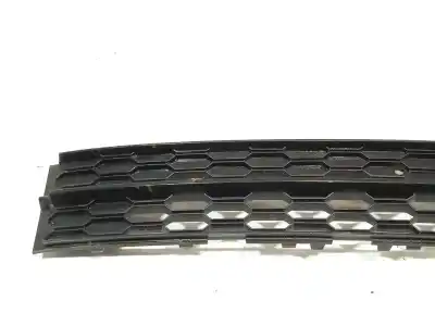 Recambio de automóvil de segunda mano de rejilla paragolpes central para skoda octavia combi (5e5) 1.6 tdi dpf referencias oem iam 5e0853677l  