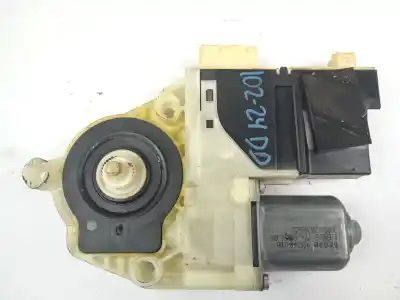 Second-hand car spare part right front window motor for citroen c4 i (lc_) 1.6 hdi oem iam references 9647441380   Second-hand car spare part right front window motor for citroen c4 i (lc_) 1.6 hdi oem iam references 9647441380