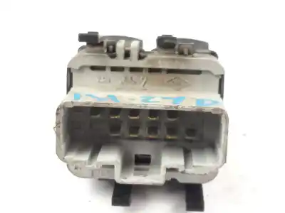 Pezzo di ricambio per auto di seconda mano interruttore alzacristalli anteriore sinistro per renault clio iii (br0/1, cr0/1) 1.5 dci (br17, cr17) riferimenti oem iam   