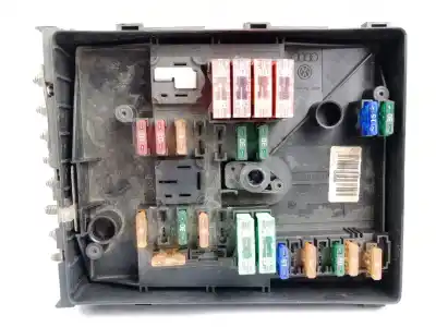 Recambio de automóvil de segunda mano de Caja Reles / Fusibles para AUDI A3 (8P) 1.9 TDI Ambiente referencias OEM IAM 1K0937125A  