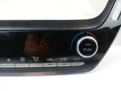 Peça sobressalente para automóvel em segunda mão comando de sofagem (chauffage / ar condicionado) por toyota corolla sedán (_e21_) 1.8 vvti hybrid (mzea12, zre211, zwe211) referências oem iam 5590002f30  