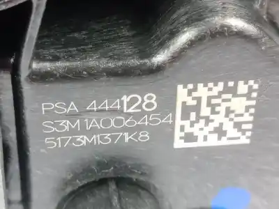 Автозапчасти б/у замок задней правой двери за peugeot 208 ii (ub_, up_, uw_, uj_) 1.2 puretech 100 ссылки oem iam 444128  
