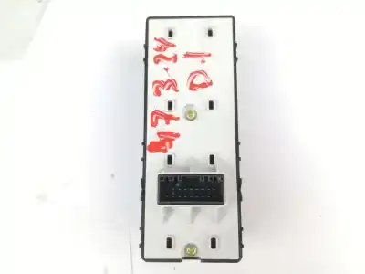 Автозапчасти б/у выключатель левого переднего окна за kia rio iv (yb, sc, fb) 1.4 crdi 90 ссылки oem iam 93570h8000wk  