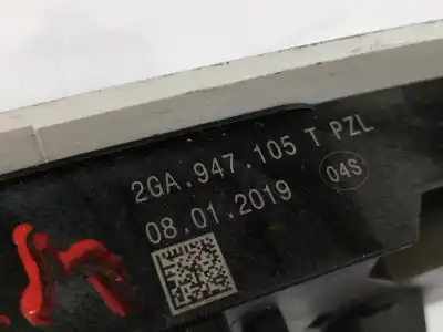 Автозапчастина б/у внутрішне світло для volkswagen t-roc (a11, d11) 1.6 tdi посилання на oem iam 2ga947105t  
