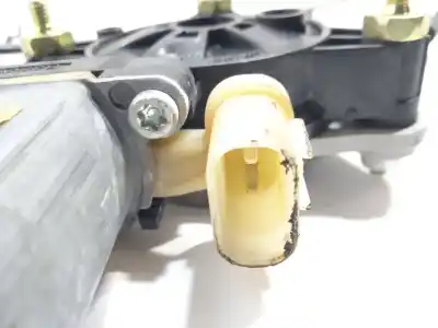 Автозапчасти б/у регулятор стекла переднего правого за kia rio iv (yb, sc, fb) 1.4 crdi 90 ссылки oem iam 82402h8100  f00s1w2196