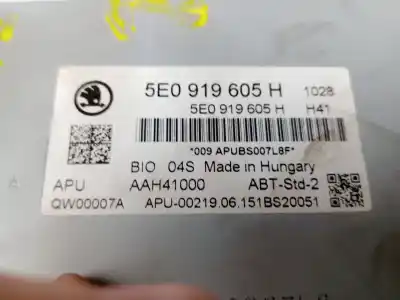 Автозапчасти б/у многофункциональный дисплей за skoda octavia iii (5e3, nl3, nr3) 1.6 tdi ссылки oem iam 5e0919605h  