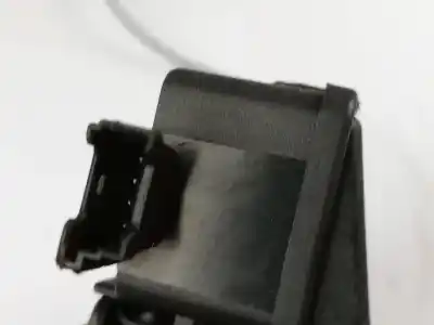 Second-hand car spare part trunk lock for bmw 1 (e87) 118 d oem iam references 8196401  