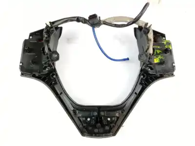Peça sobressalente para automóvel em segunda mão comandos do volante por toyota auris (_e18_) 2.0 d-4d (ade186_) referências oem iam 8425002330c0  