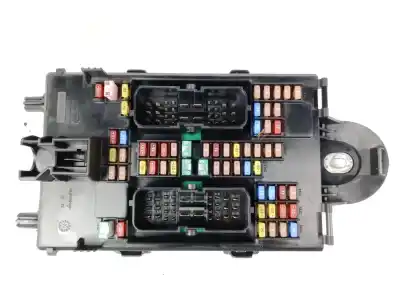 Pezzo di ricambio per auto di seconda mano SCATOLA RELÈ/FUSIBILI per VOLVO S60 III (224)  Riferimenti OEM IAM 31682732  32142591