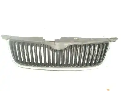 Автозапчасти б/у передняя решетка за skoda yeti (5l) 2.0 tdi ссылки oem iam 5l0853668