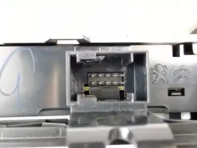 Автозапчасти б/у климат-контроль за peugeot 208 ii (ub_, up_, uw_, uj_) 1.2 puretech 130 ссылки oem iam 98432306xu  