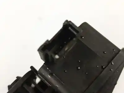 Second-hand car spare part trunk lock for bmw 3 (e46) 320 d oem iam references 8196401  