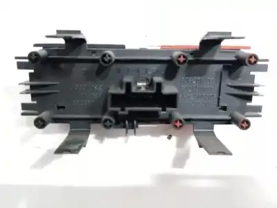 Second-hand car spare part switch for renault megane ii ranchera familiar (km0/1_) 1.9 dci (kmrg, km1g, km0g, km2c) oem iam references 8200095493  