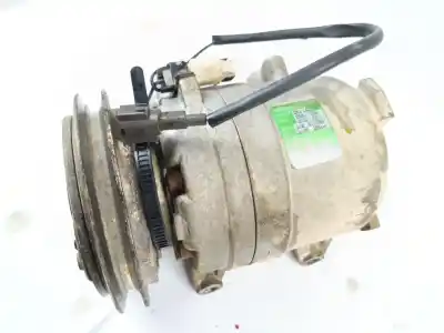 Peça sobressalente para automóvel em segunda mão compressor de ar condicionado a/a a/c por nissan terrano ii (r20) 2.7 tdi 4wd referências oem iam 926000f001