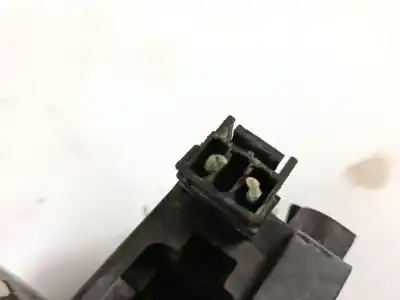 Peça sobressalente para automóvel em segunda mão fechadura da porta dianteira direita por renault clio ii (bb_, cb_) 1.5 dci (b/cb08) referências oem iam   