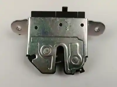 Автозапчастина б/у замок багажника / ворот для opel astra k (b16) 1.4 turbo (68) посилання на oem iam 39021416