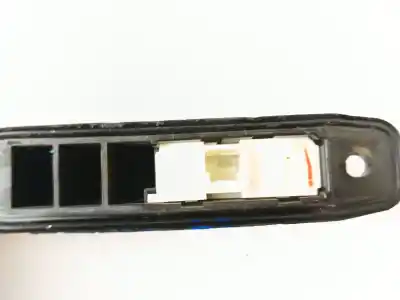 Second-hand car spare part tailgate button for toyota auris (_e15_) 1.4 d-4d (nde150_) oem iam references 8484028030  