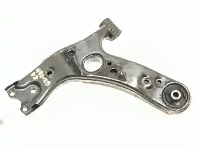 Peça sobressalente para automóvel em segunda mão braço de suspensão inferior dianteiro direito por toyota auris (_e15_) 1.4 d-4d (nde150_) referências oem iam 4806802130