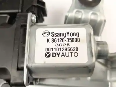Автозапчастина б/у двигатель заднього склоочисника для ssangyong tivoli 1.5 посилання на oem iam 8612035000  