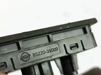 Автозапчастина б/у кнопка багажника для ssangyong tivoli 1.5 посилання на oem iam 8522035000  