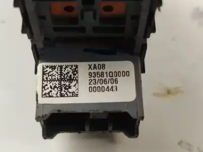 Peça sobressalente para automóvel em segunda mão botão / interruptor elevador vidro traseiro esquerdo por hyundai i20 iii (bc3, bi3) 1.2 referências oem iam 93581q0000  