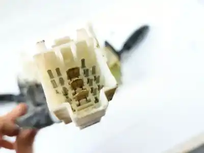 Peça sobressalente para automóvel em segunda mão comandos de alavanca por kia rio i fastback (dc) 1.3 referências oem iam 93400fd100  