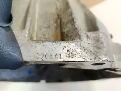 Second-hand car spare part gearbox for toyota hilux vii pick-up (_n1_, _n2_, _n3_) 2.5 d 4wd (kun25) oem iam references 330300k350 5 velocidades  Second-hand car spare part gearbox for toyota hilux vii pick-up (_n1_, _n2_, _n3_) 2.5 d 4wd (kun25) oem iam references 330300k350 5 velocidades