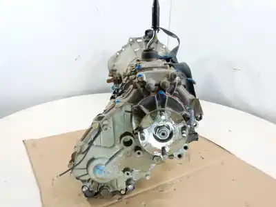 Second-hand car spare part gearbox for toyota hilux vii pick-up (_n1_, _n2_, _n3_) 2.5 d 4wd (kun25) oem iam references 330300k350 5 velocidades  Second-hand car spare part gearbox for toyota hilux vii pick-up (_n1_, _n2_, _n3_) 2.5 d 4wd (kun25) oem iam references 330300k350 5 velocidades