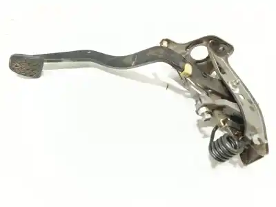 Second-hand car spare part clutch pedal for toyota hilux vii pick-up (_n1_, _n2_, _n3_) 2.5 d 4wd (kun25) oem iam references 313010k080 Second-hand car spare part clutch pedal for toyota hilux vii pick-up (_n1_, _n2_, _n3_) 2.5 d 4wd (kun25) oem iam references 313010k080