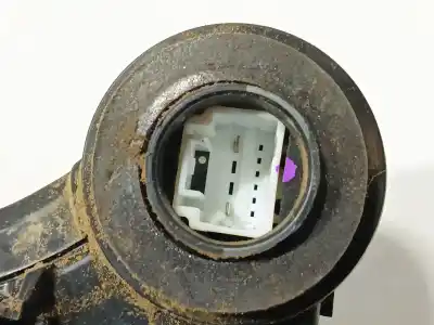 Second-hand car spare part rear left door lock for toyota hilux vii pick-up (_n1_, _n2_, _n3_) 2.5 d 4wd (kun25) oem iam references 690600k040   Second-hand car spare part rear left door lock for toyota hilux vii pick-up (_n1_, _n2_, _n3_) 2.5 d 4wd (kun25) oem iam references 690600k040