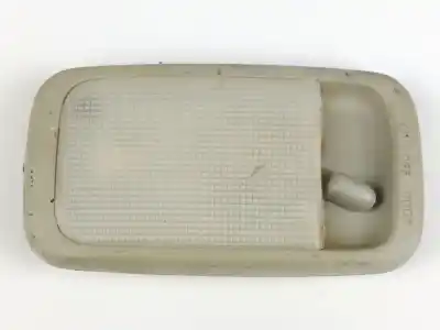 Second-hand car spare part interior light for toyota hilux vii pick-up (_n1_, _n2_, _n3_) 2.5 d 4wd (kun25) oem iam references  Second-hand car spare part interior light for toyota hilux vii pick-up (_n1_, _n2_, _n3_) 2.5 d 4wd (kun25) oem iam references